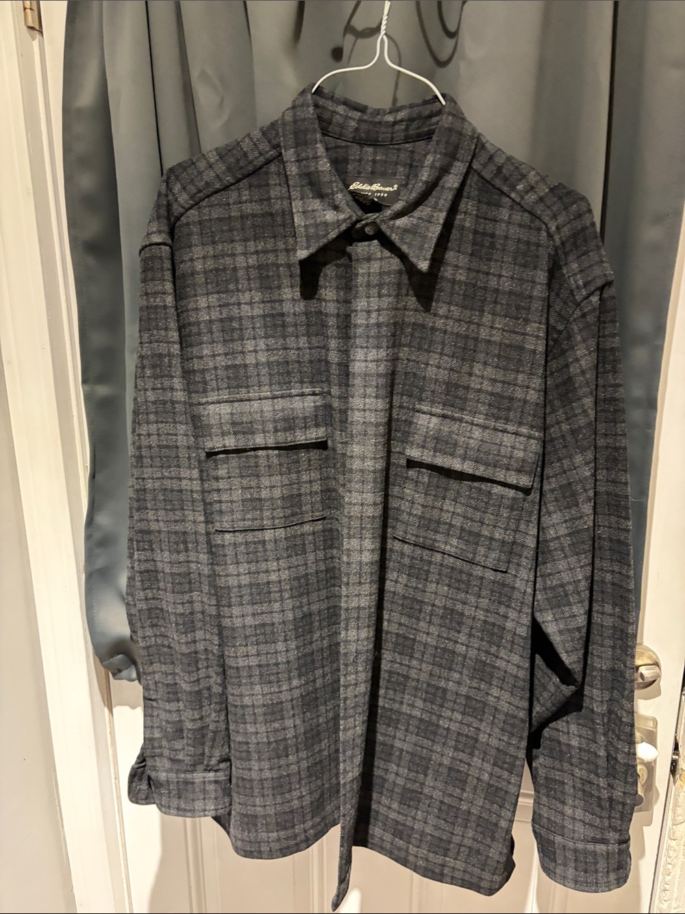 Eddie Bauer Charcoal Gray Plaid Lightweight Shirt Jacket
